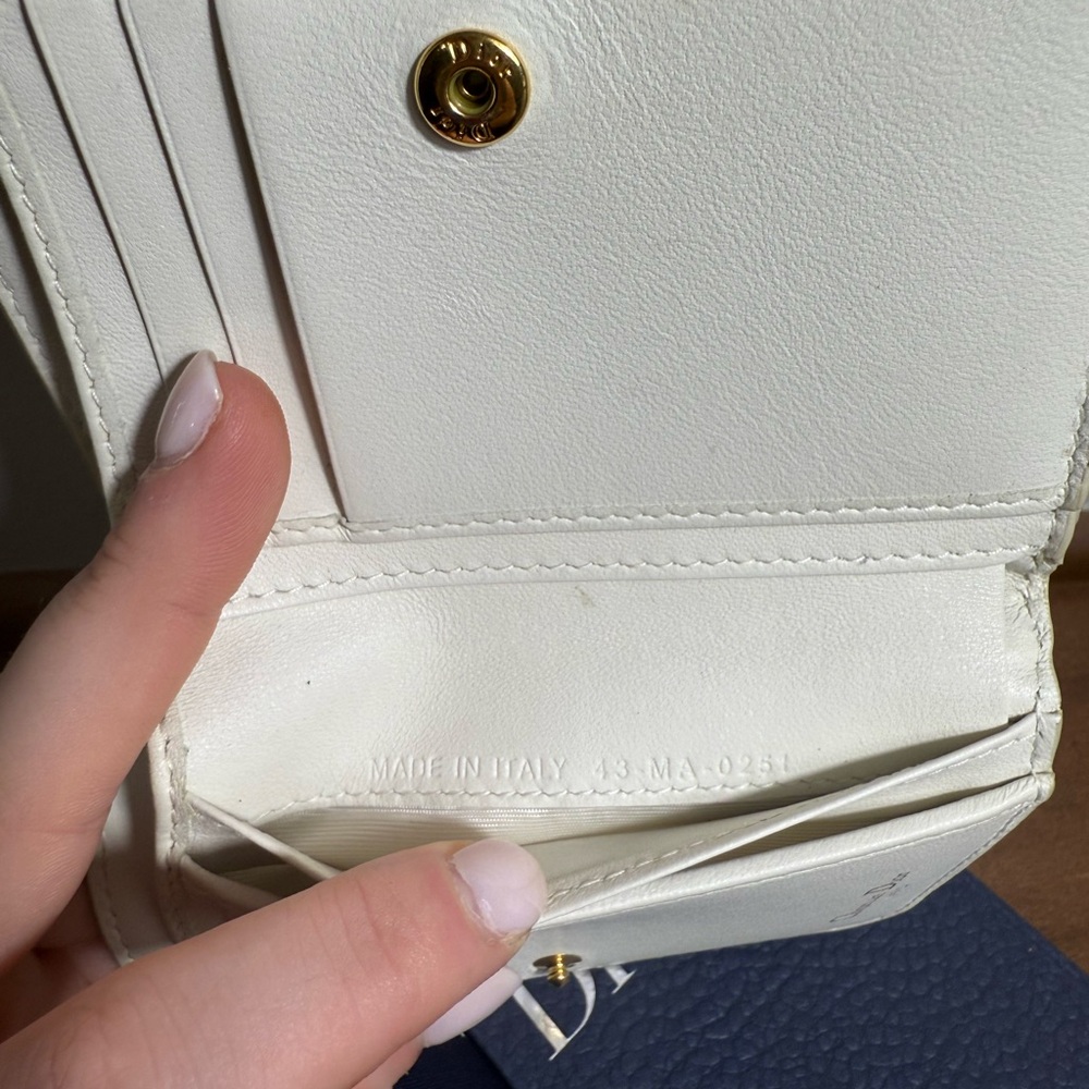 Dior Caro Heart Wallet - Picture 4 of 11